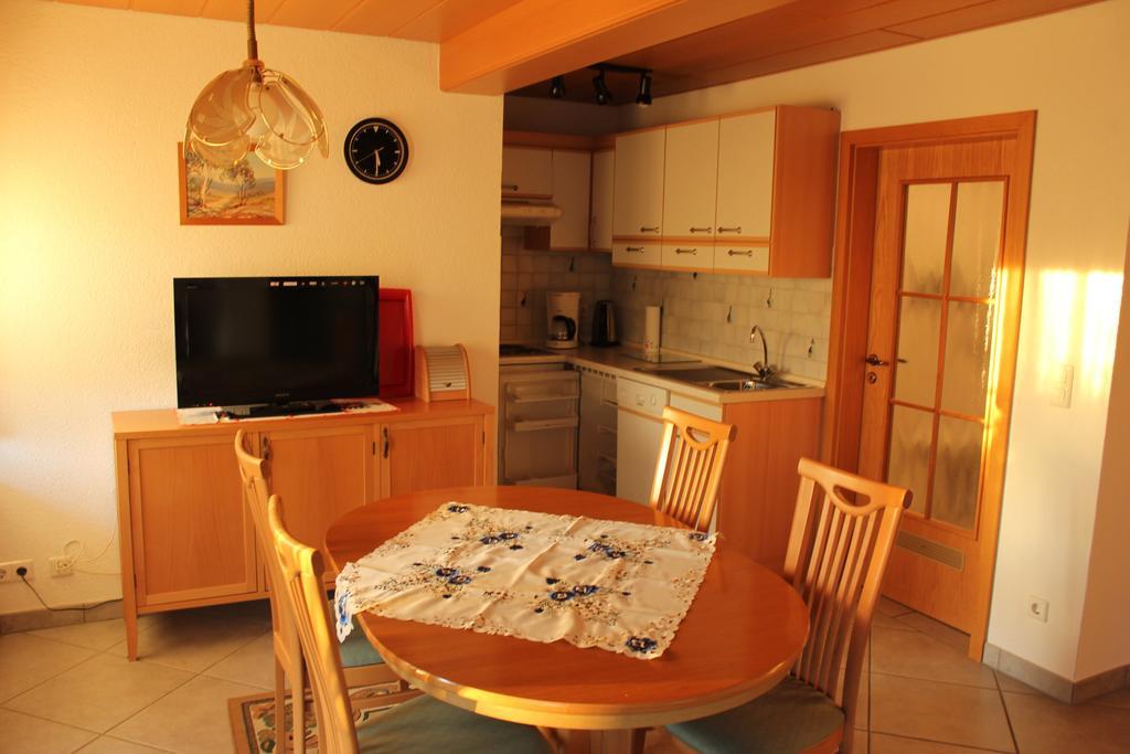 Bodenseegaestehaus Ульдинген-Мюльхофен Номер фото